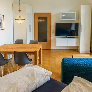 Apartment Charming With Parking Spot, Wurzburg
