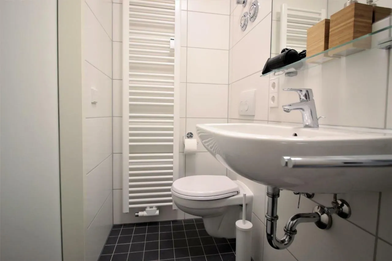 Studio Apartment - Balcony, Netflix, University Hospital Proximity Wurzburg