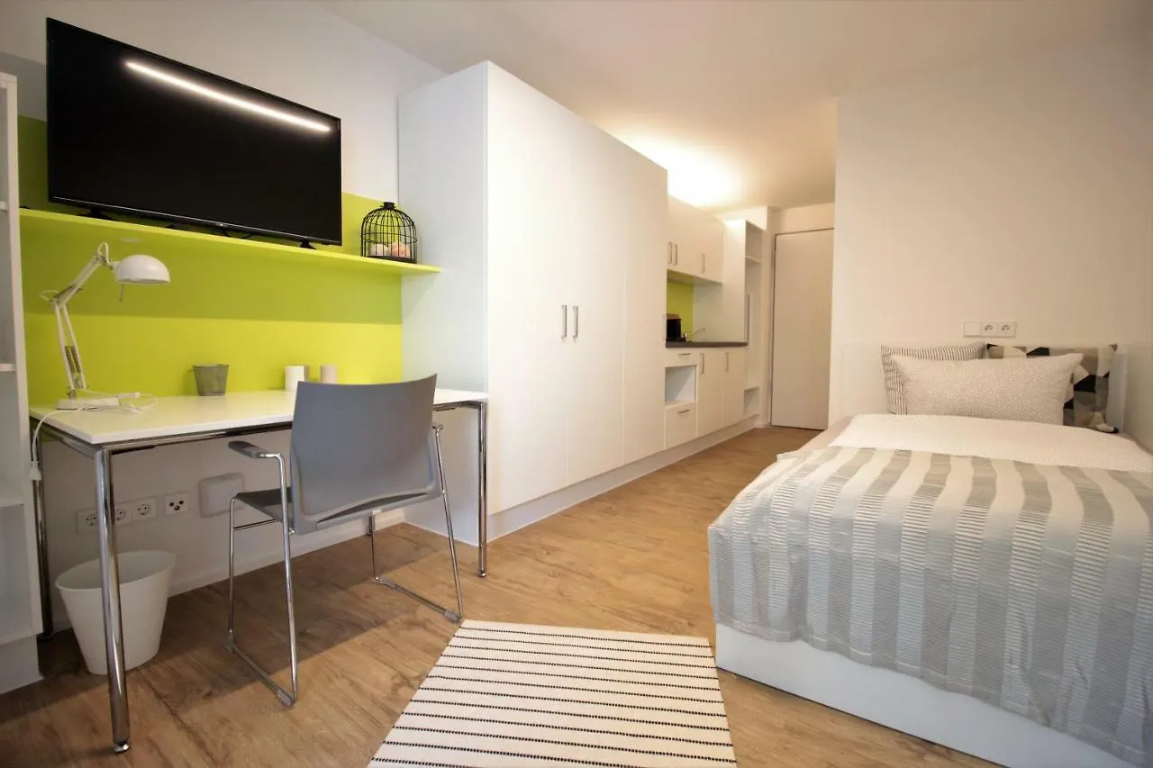 Studio Apartment - Balcony, Netflix, University Hospital Proximity Wurzburg 0*,  Germany